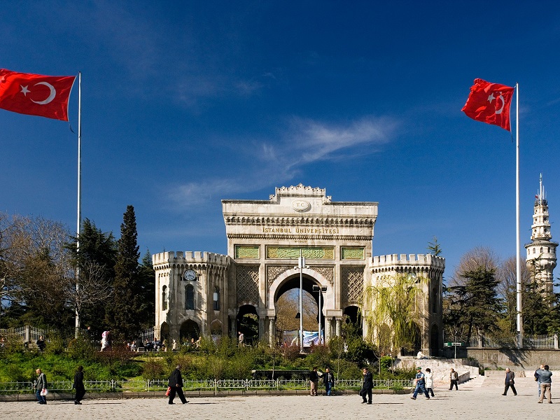 دانشگاه استانبول Istanbul Üniversitesi